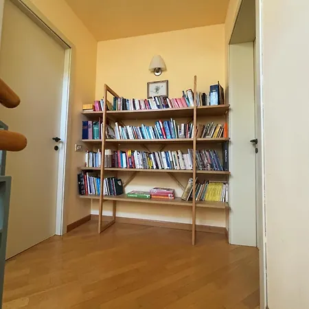 Panzió Domus Mirabilis Ancona